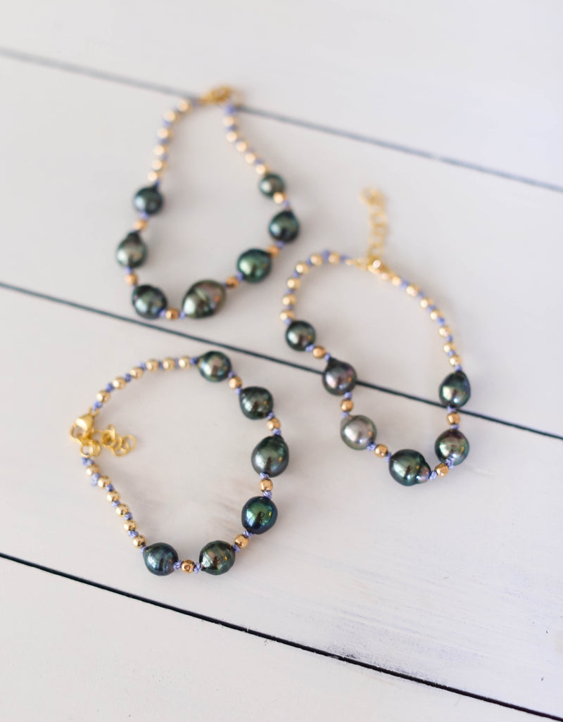Tahitian Pearl Bracelet x Blue Grey Silk
