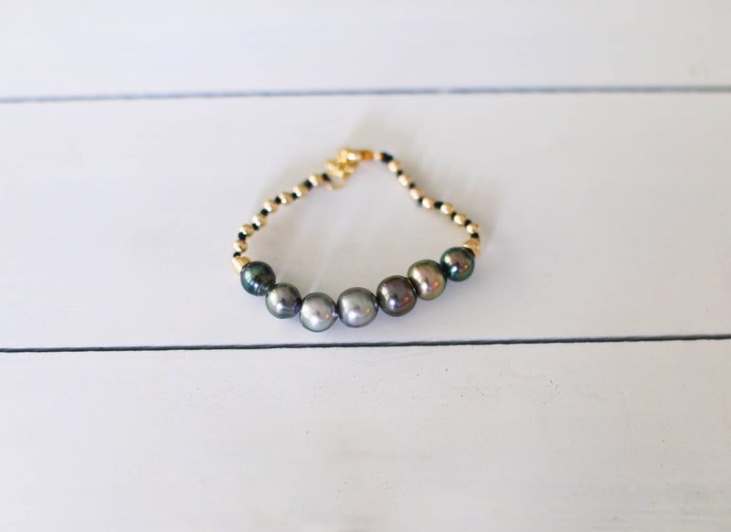 Tahitian Pearl Bracelet x Silk